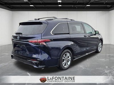 2022 Toyota Sienna XSE
