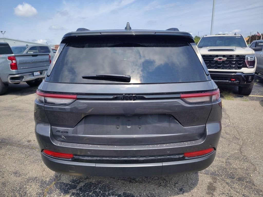 2025 Jeep Grand Cherokee Altitude X 4x4