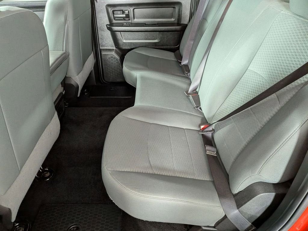 2017 RAM 1500 Express Crew Cab 4x4 5'7" Box