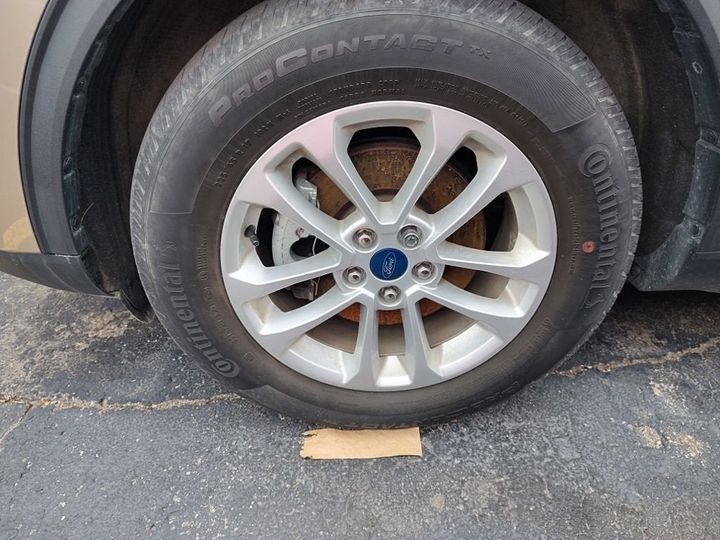 2020 Ford Escape SE