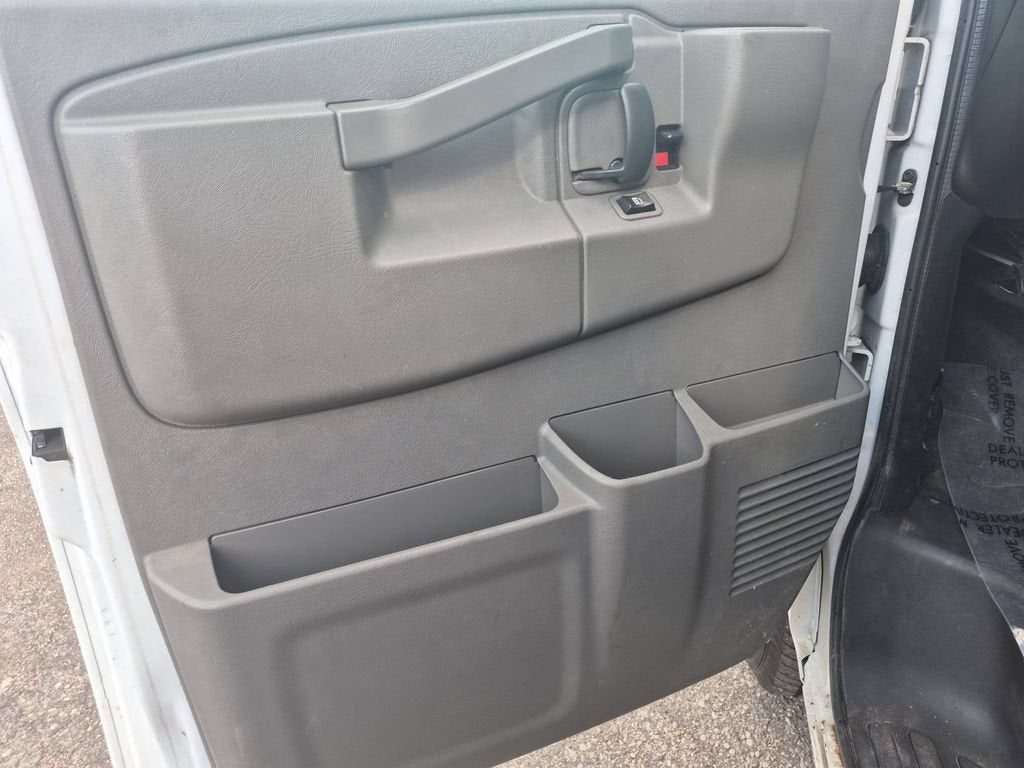 2017 Chevrolet Express Passenger 3500 LT