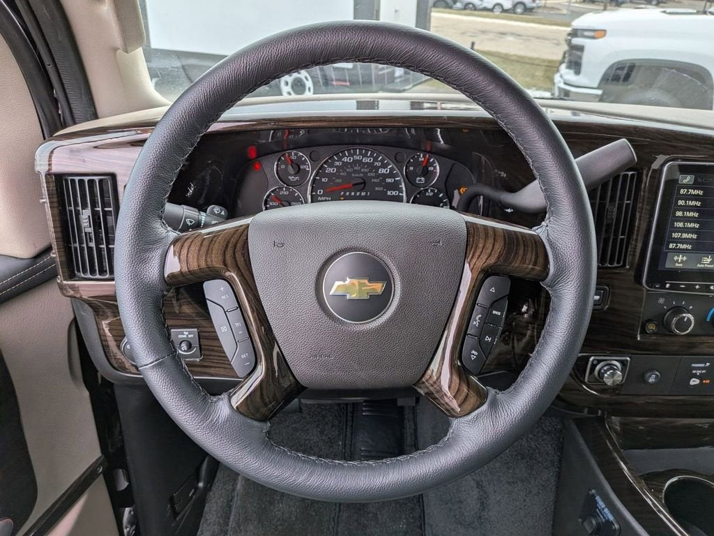 2026 Chevrolet Express Cargo WT