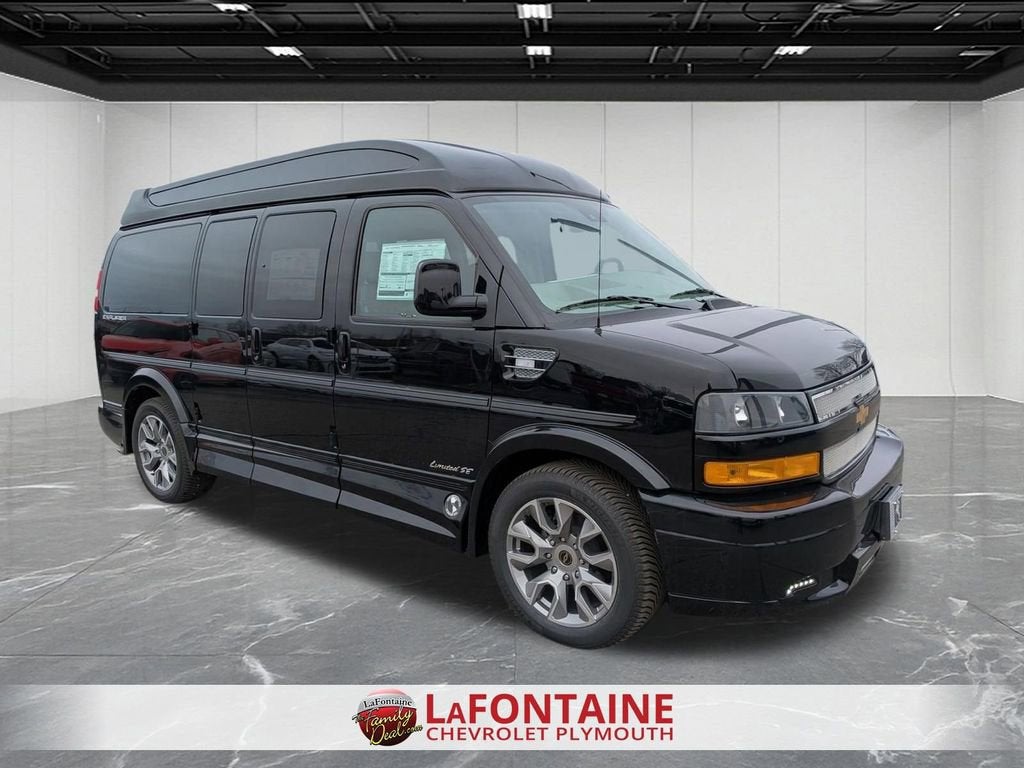 2026 Chevrolet Express Cargo WT