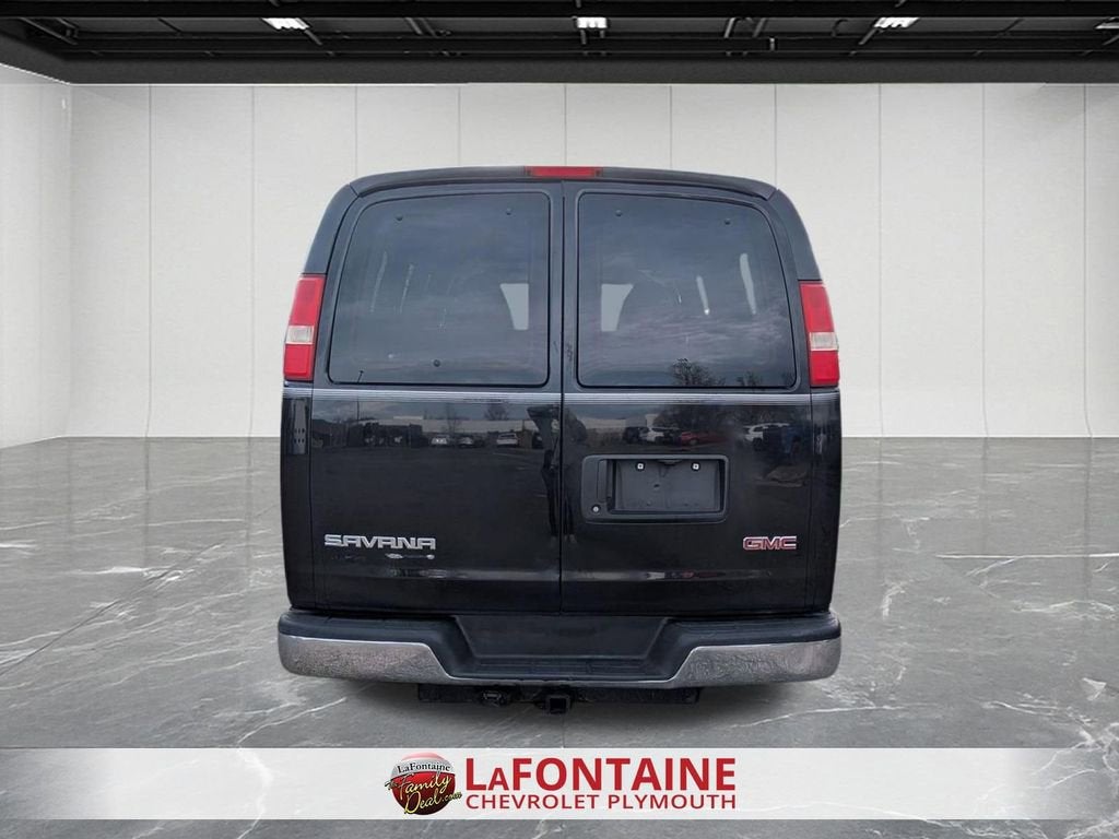 2013 GMC Savana Passenger 1500 LT