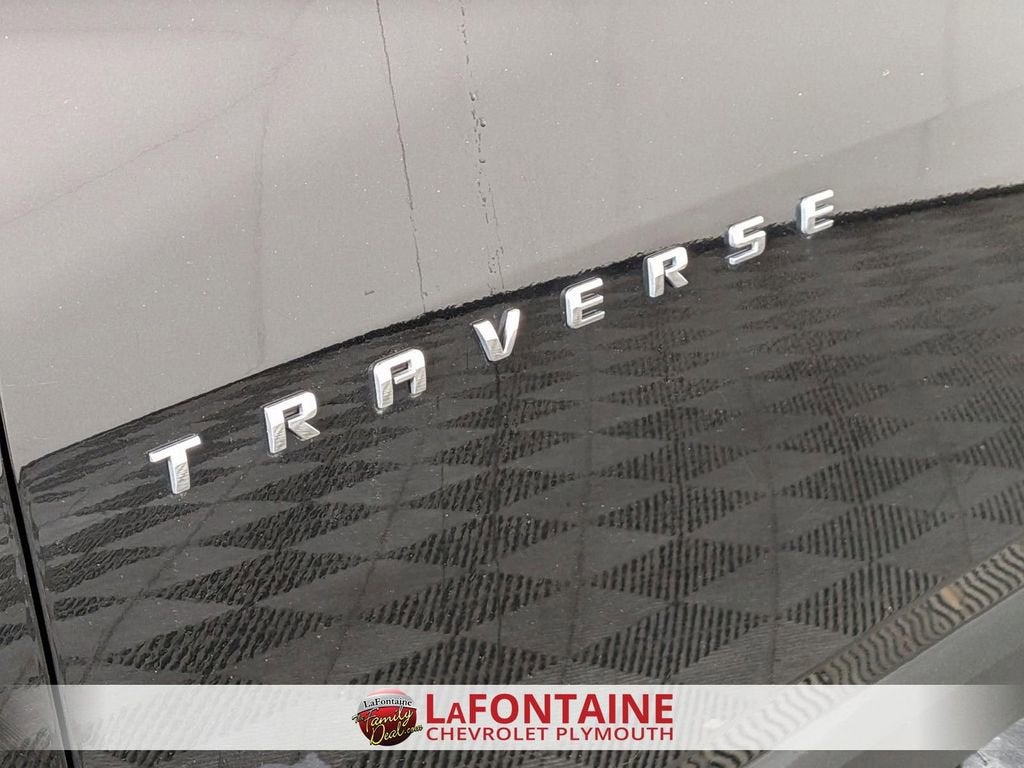 2023 Chevrolet Traverse LT Cloth