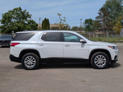 2020 Chevrolet Traverse LT Cloth