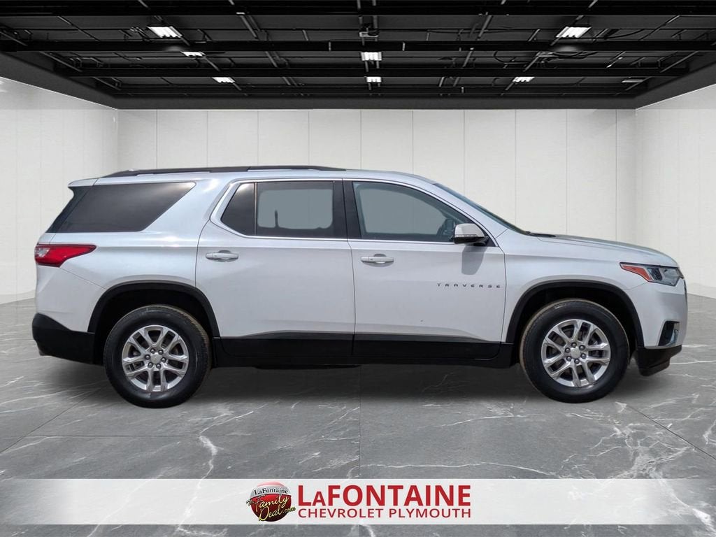 2020 Chevrolet Traverse LT Cloth