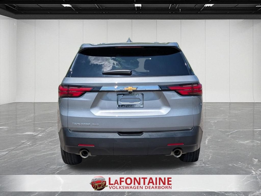 2023 Chevrolet Traverse LS