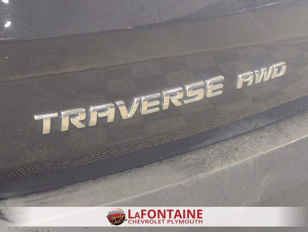 2023 Chevrolet Traverse LT Cloth