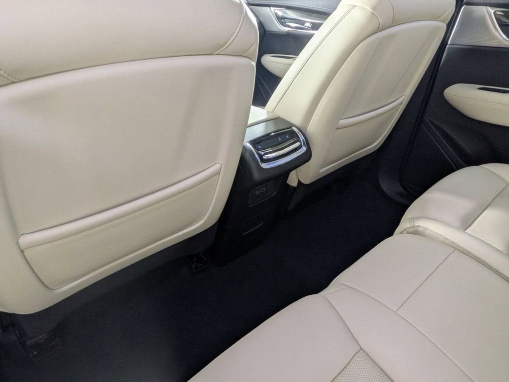 2023 Cadillac XT6 Sport
