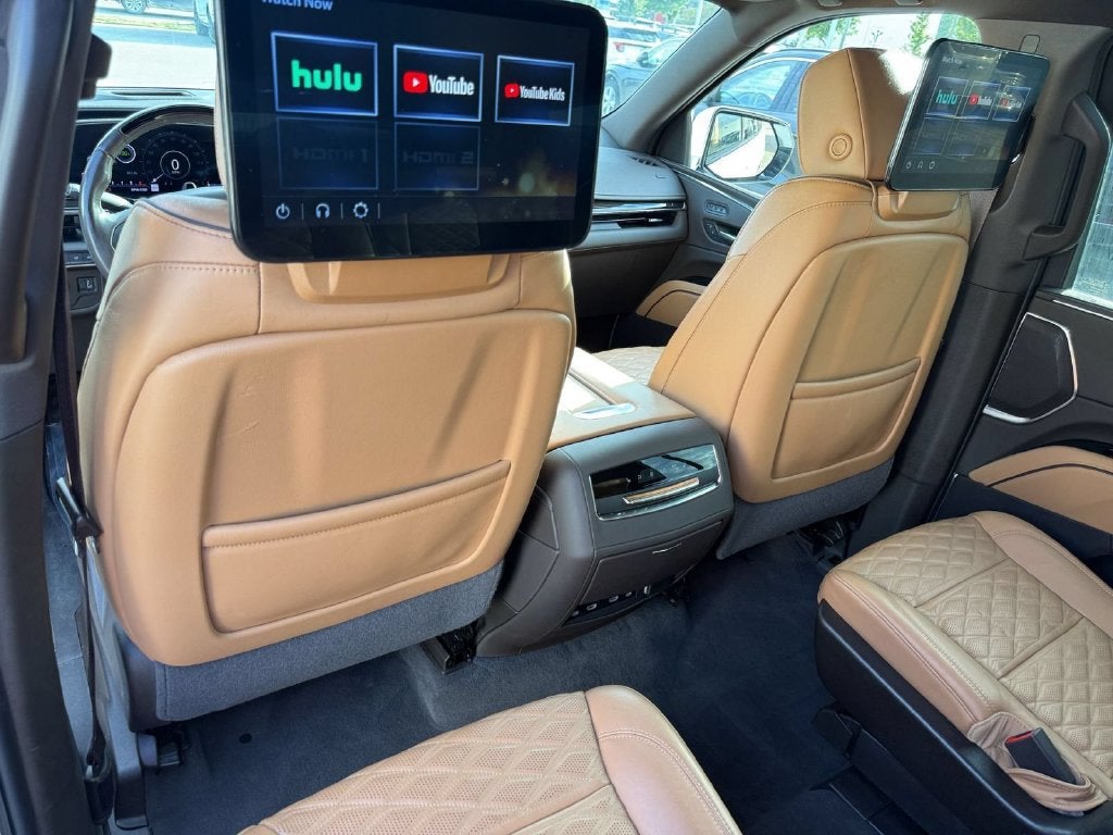 2024 Cadillac Escalade Sport