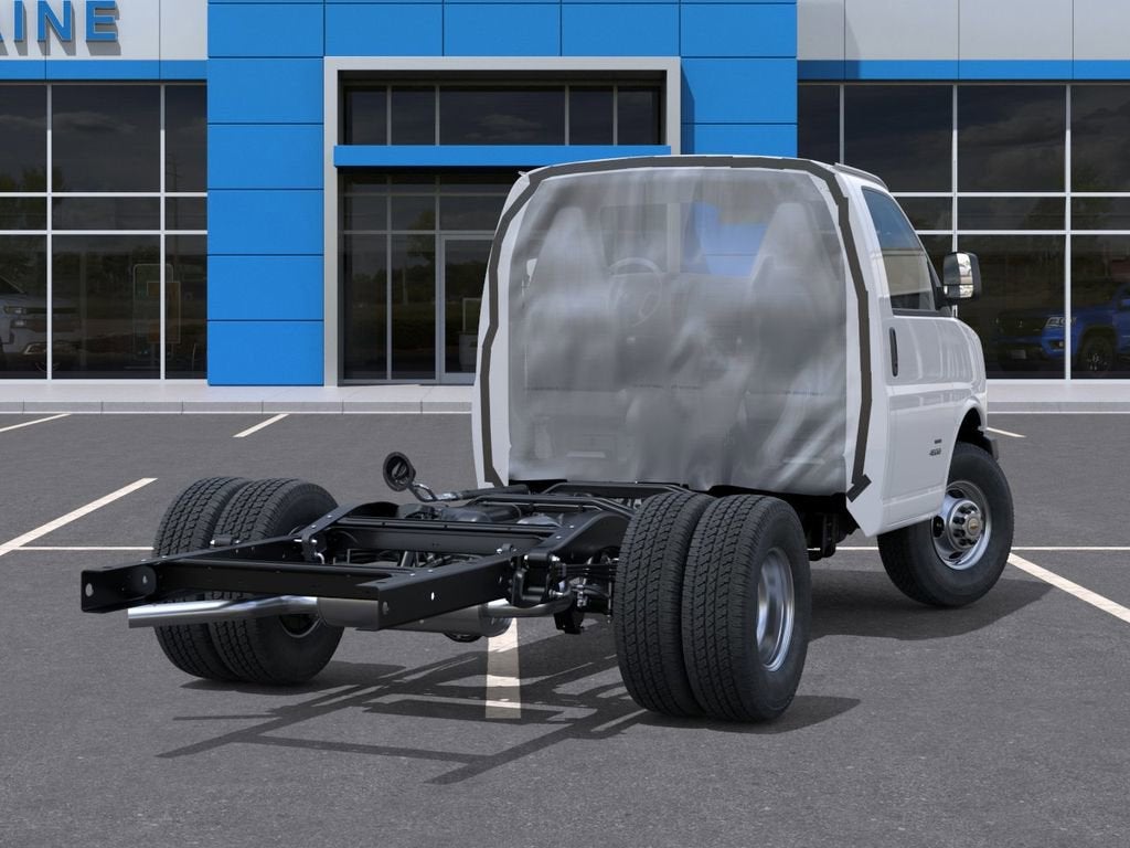2026 Chevrolet Express Cutaway 3500 1WT