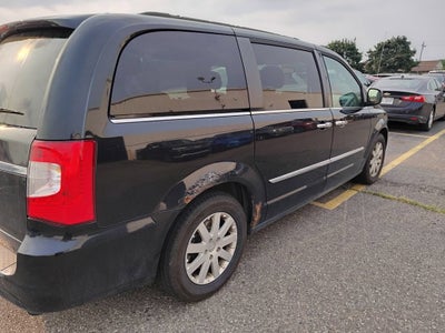 2015 Chrysler Town & Country Touring