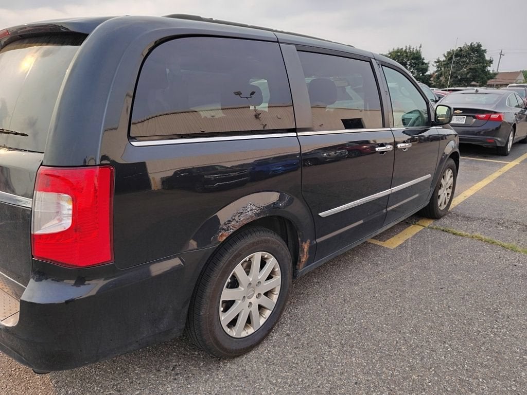 2015 Chrysler Town & Country Touring