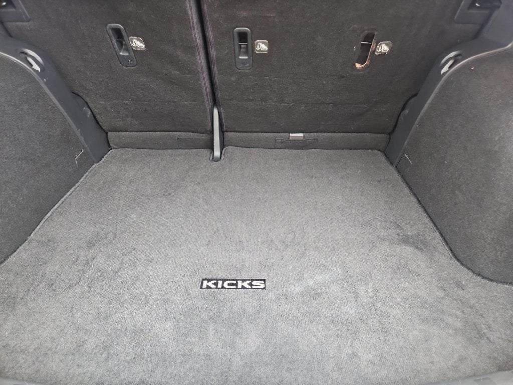2018 Nissan Kicks SR