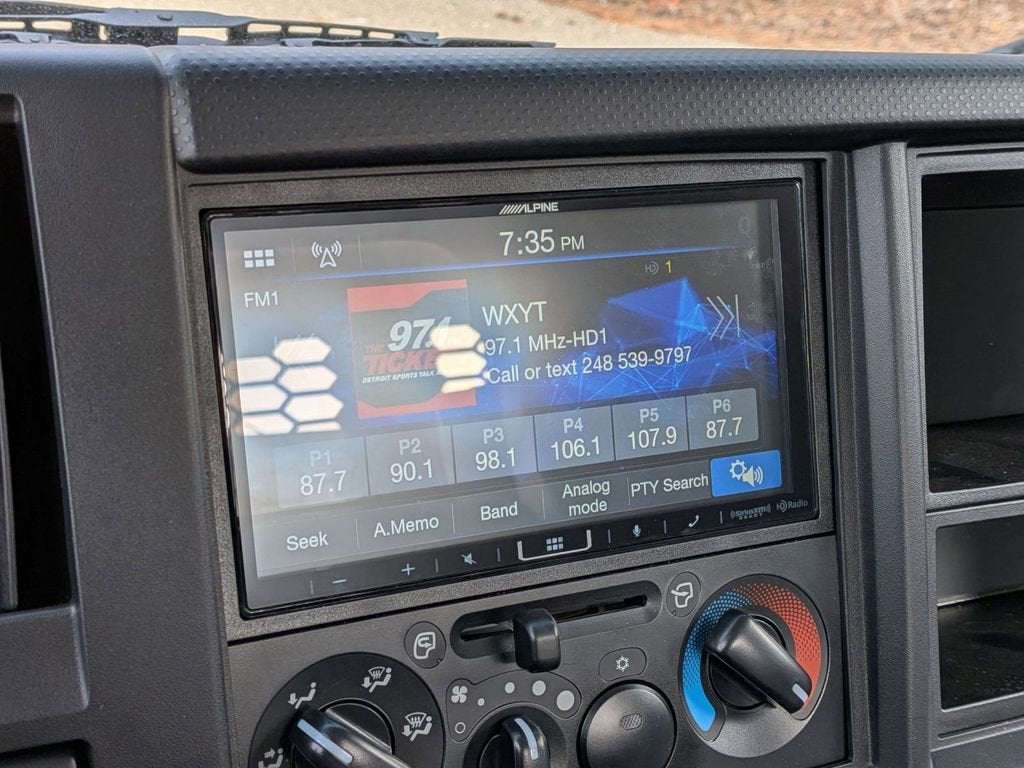 2024 Chevrolet Low Cab Forward 4500 HG Base