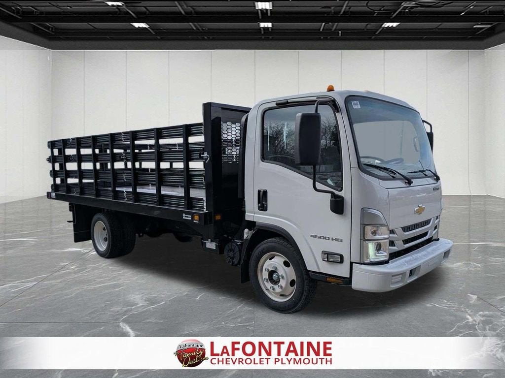 2024 Chevrolet Low Cab Forward 4500 HG Base