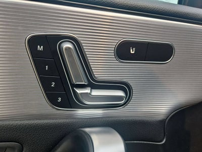 2020 Mercedes-Benz A 220 A 220