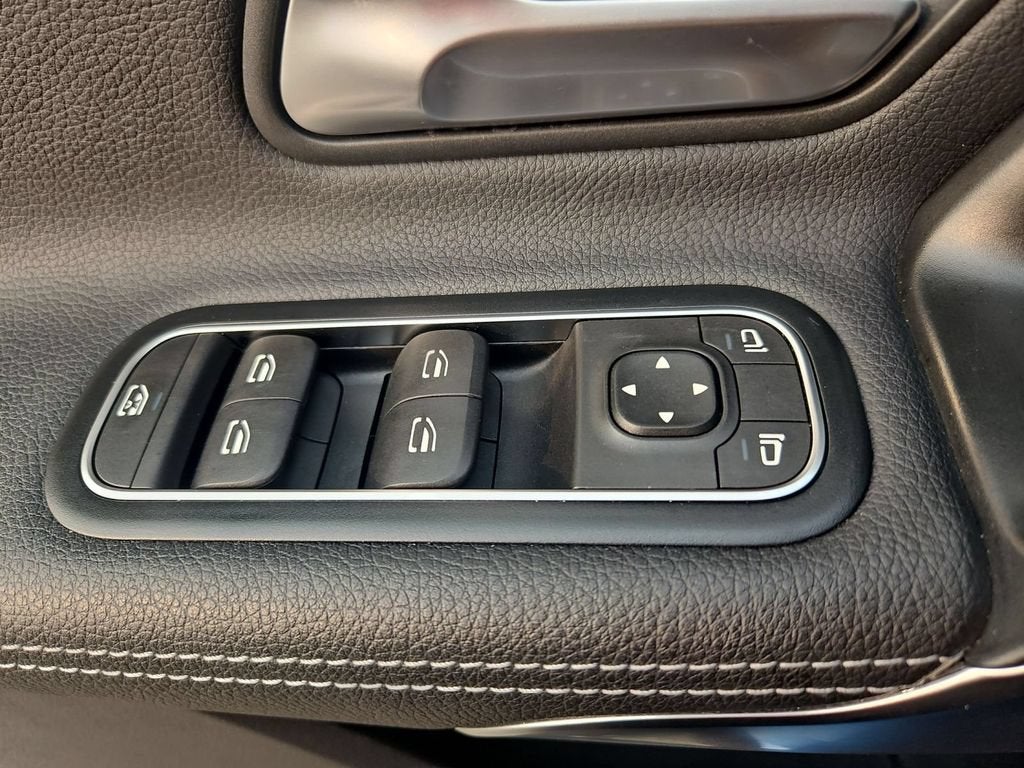 2020 Mercedes-Benz A 220 A 220