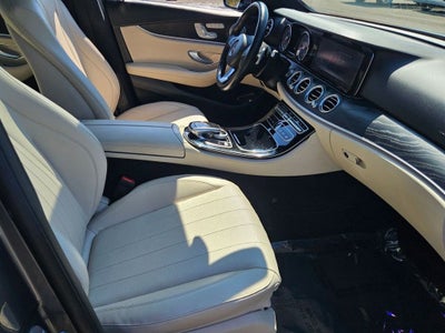 2017 Mercedes-Benz E 300 4MATIC®