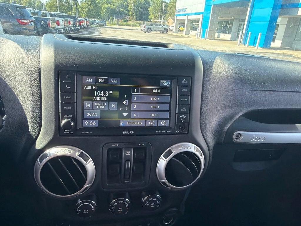 2013 Jeep Wrangler Unlimited Sahara