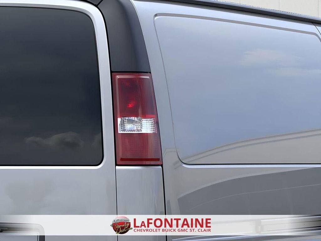 2025 Chevrolet Express Cargo WT