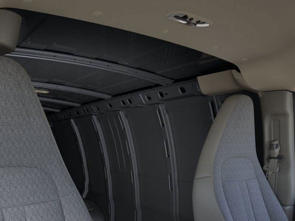 2025 Chevrolet Express Cargo WT