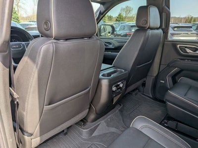 2023 GMC Yukon SLT
