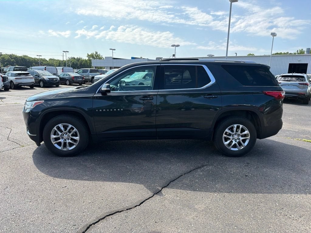 2018 Chevrolet Traverse LT Cloth