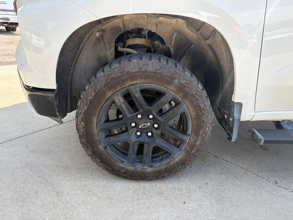 2022 Chevrolet Silverado 1500 Custom Trail Boss
