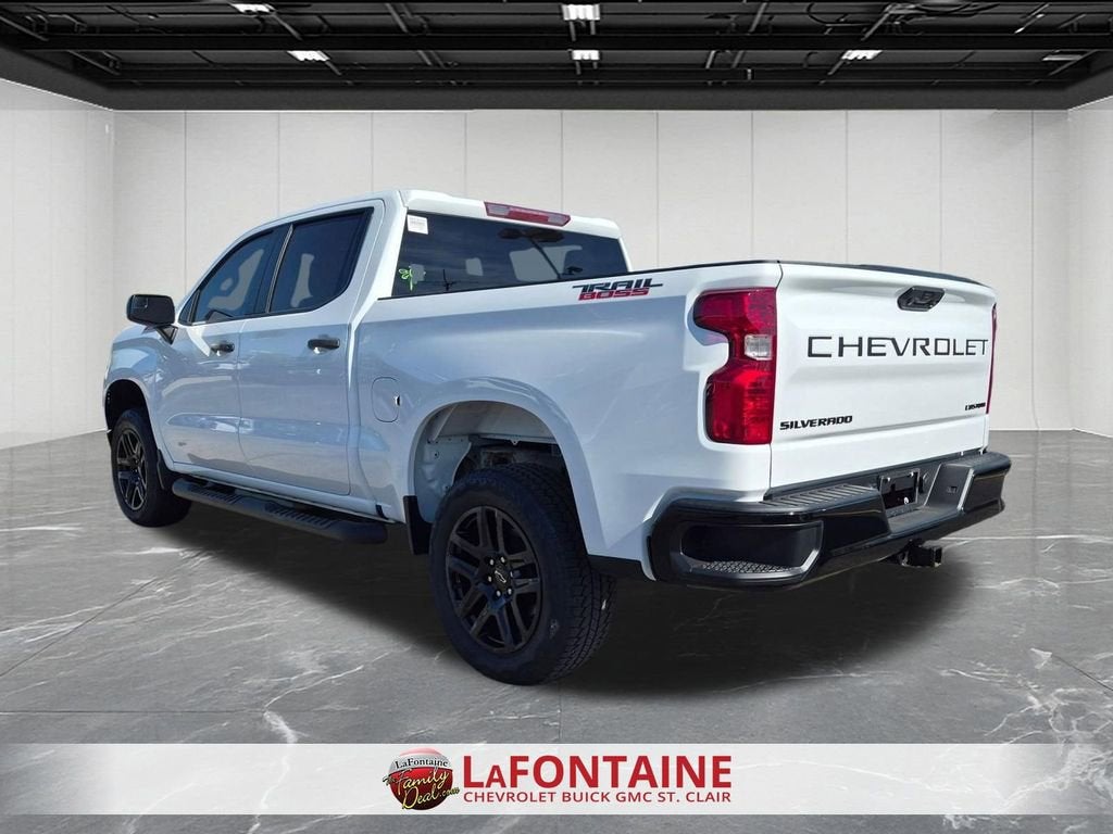 2022 Chevrolet Silverado 1500 Custom Trail Boss