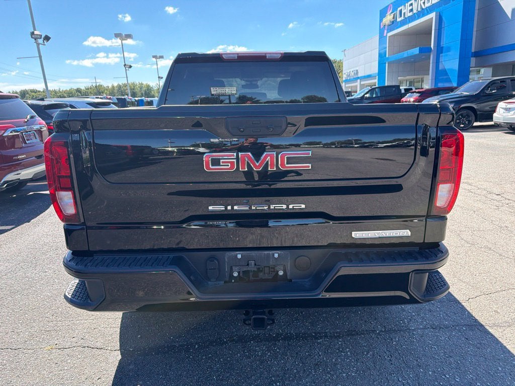 2025 GMC Sierra 1500 Elevation