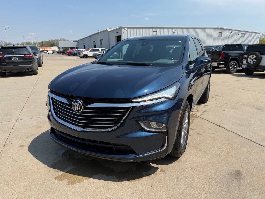 2024 Buick Enclave Essence's photo