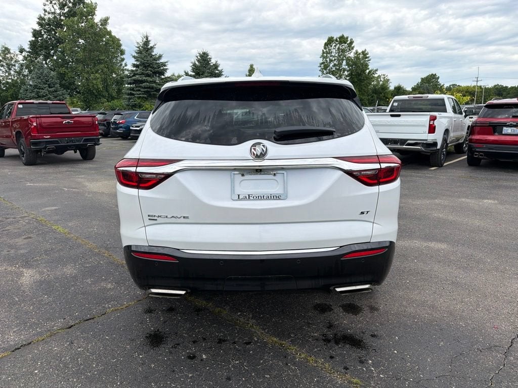 2021 Buick Enclave Essence